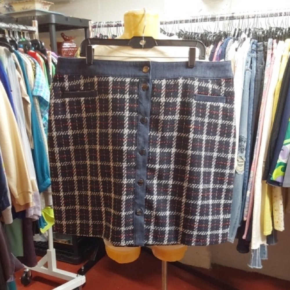 C&A Plaid Button-Front Skirt